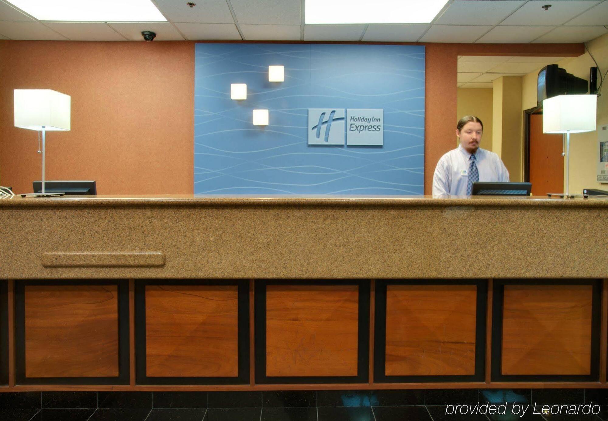 Hotel Express & - Memorial Park Area By Ihg Houston